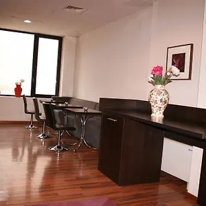 https://hotel-hemingway-residence.bucharesthotelsnow.com